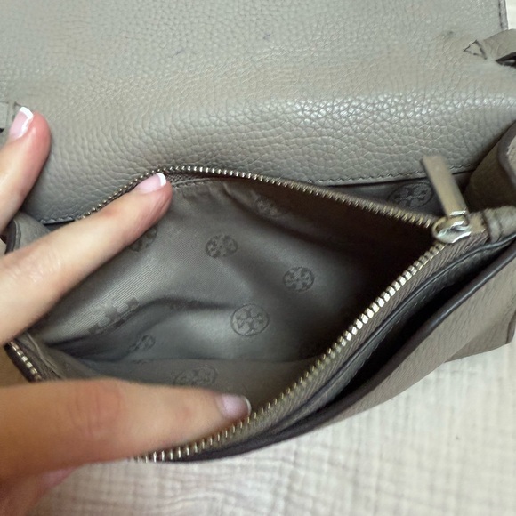 Tory Burch Britten Handbag - Picture 10 of 12